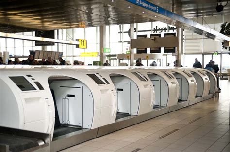 luggage drop off schiphol.